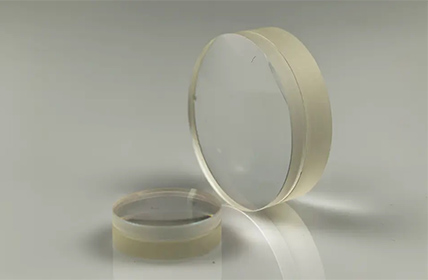 Precisione cementata nell'ingegneria ottica: tecniche avanzate di ATOPTIK